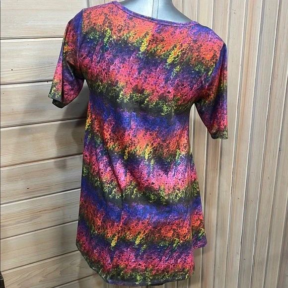 🦋LuLaRoe Graphic Blue and Pink Short Sleeve Blouse - Picture 3 of 5